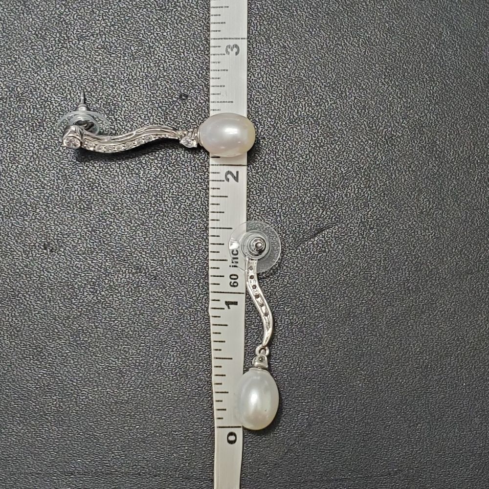 *Sale* Sterling silver cultured pearl earrings - Picture 6 of 8